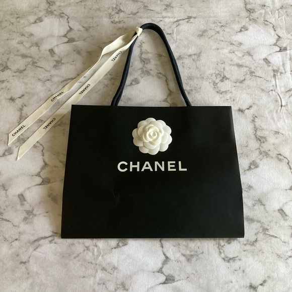 Chanel Black Shopping bag with 1 White Camellia Flower and ribbon! - Picture 8 of 8